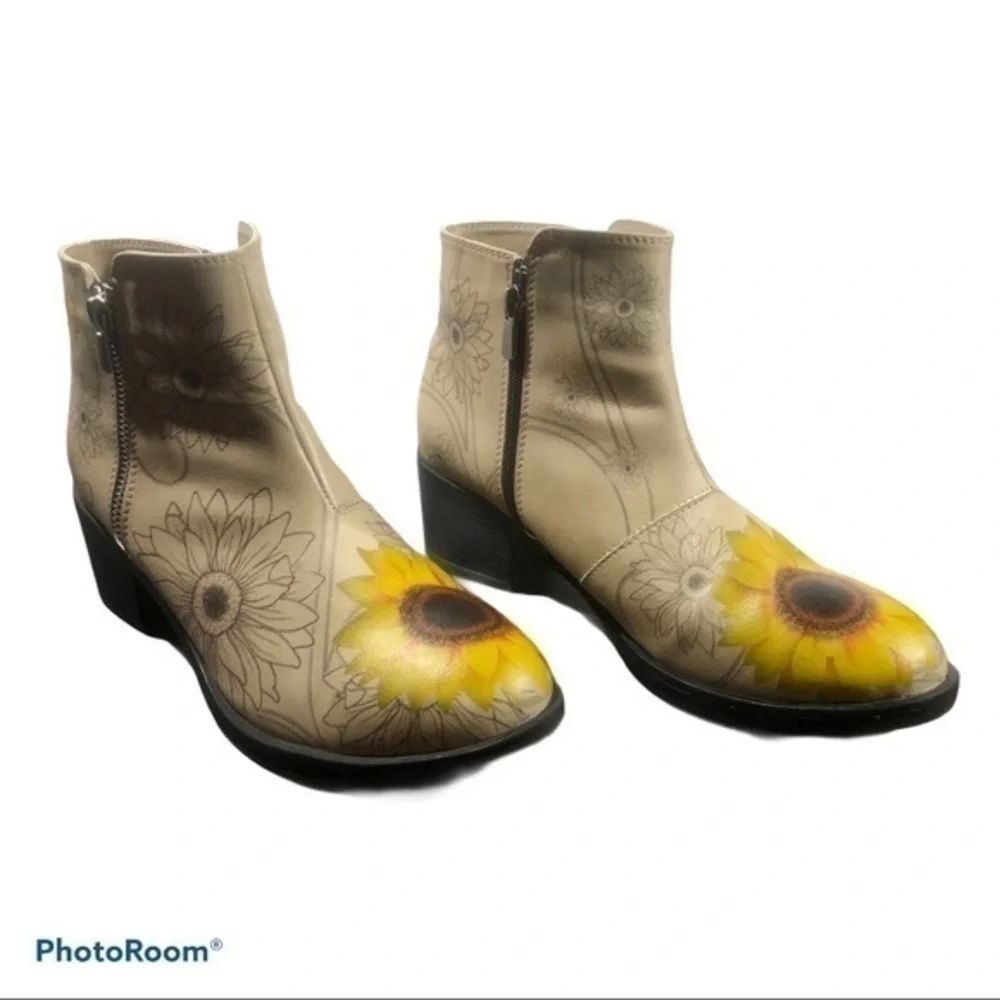 Goby flower handmade flower print boots